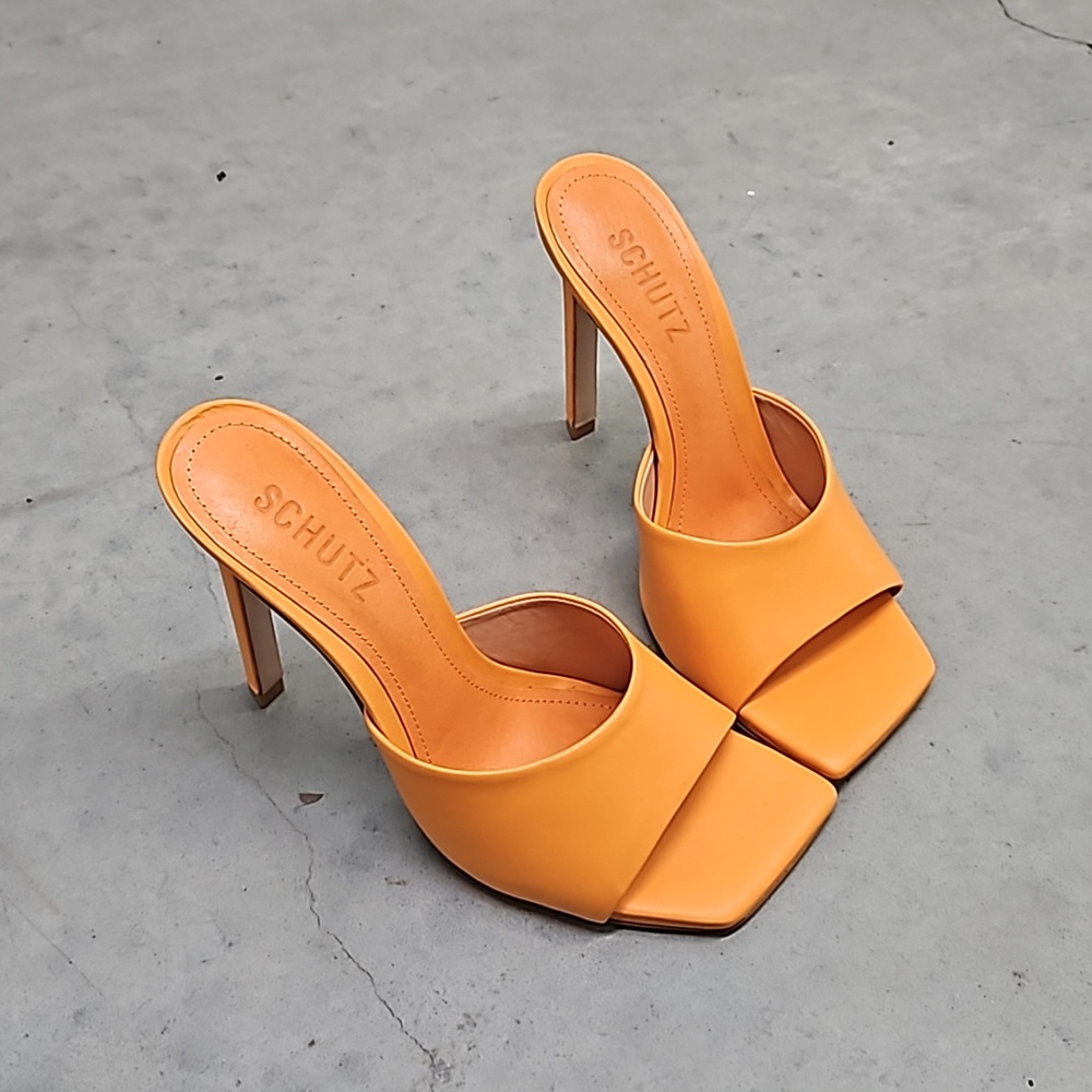 Schutz kate deluxe nappa bright tangerine  7 B size